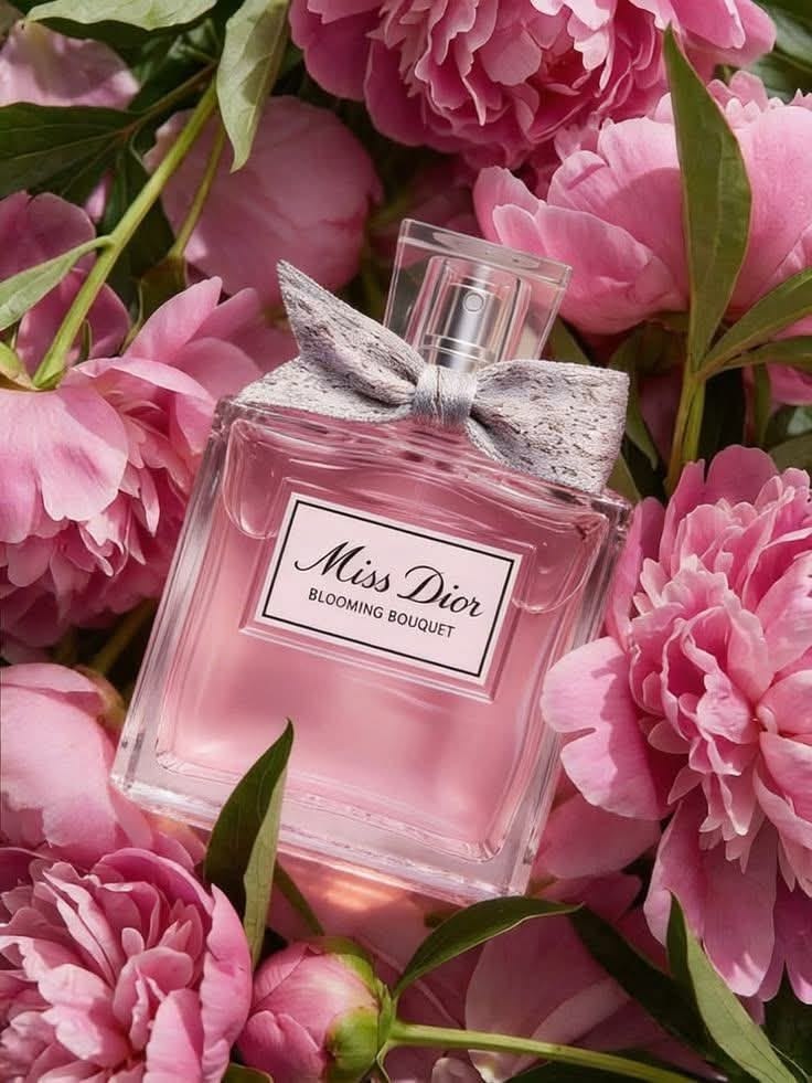 ROSE NUIT PARFUM